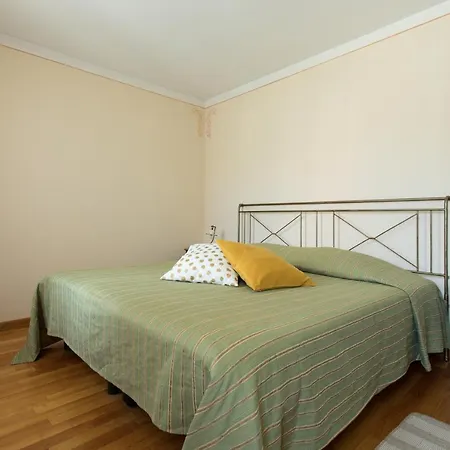 Oda ve Kahvaltı Spacapanova Hisa Komen