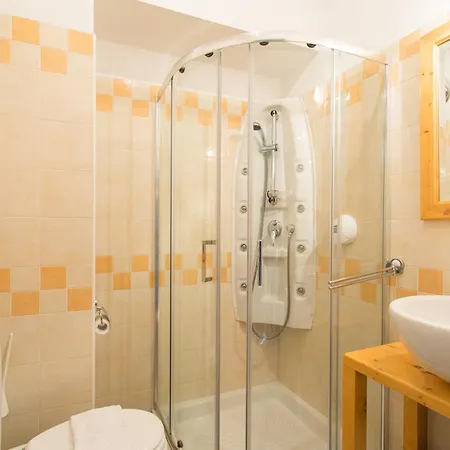 Spacapanova Hisa Bed & Breakfast