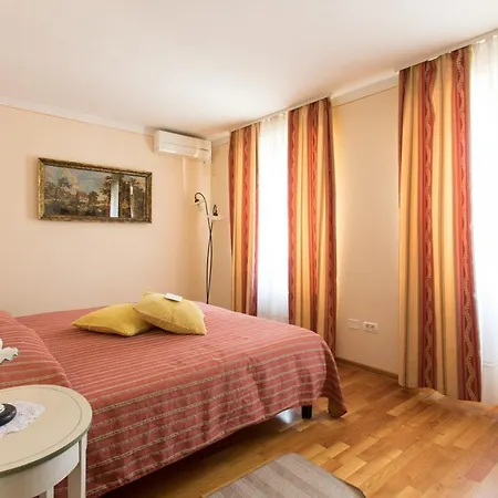 Bed & Breakfast Spacapanova Hisa Komen
