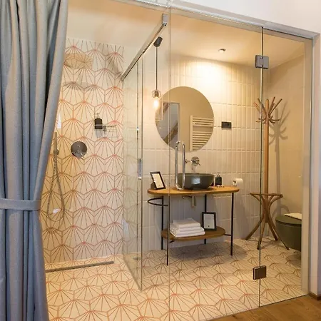 Spacapanova Hisa Bed & Breakfast 3*