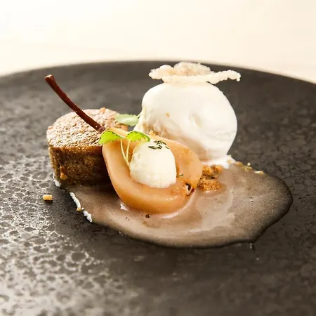 Spacapanova Hisa 4* Komen