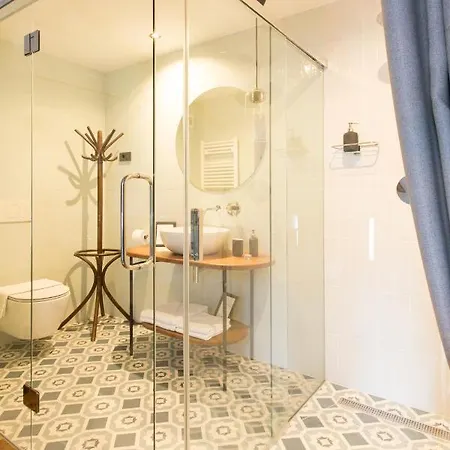 Spacapanova Hisa 3*