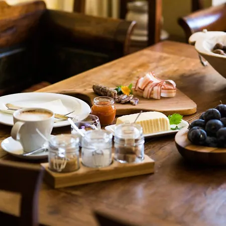 Spacapanova Hisa 4* Komen