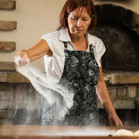 Spacapanova Hisa krevet i doručak