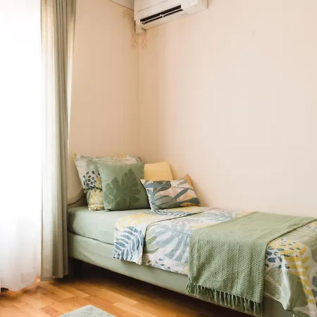 Spacapanova Hisa Bed & Breakfast Komen