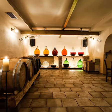 Alojamento de Acomodação e Pequeno-almoço Spacapanova Hisa