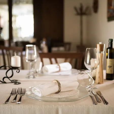 Alojamento de Acomodação e Pequeno-almoço Spacapanova Hisa 4*