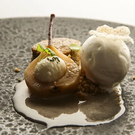 Spacapanova Hisa Komen