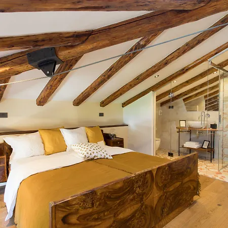 Spacapanova Hisa 4* Komen