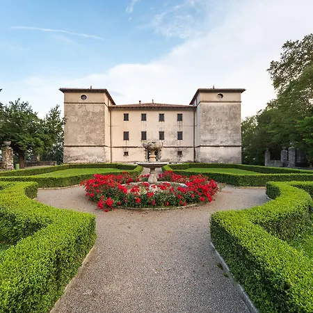 Spacapanova Hisa 4*