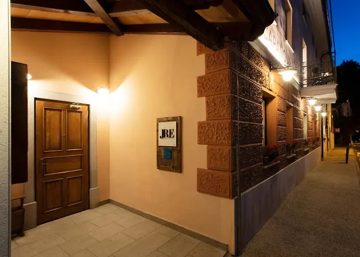 Spacapanova Hisa 4* Komen