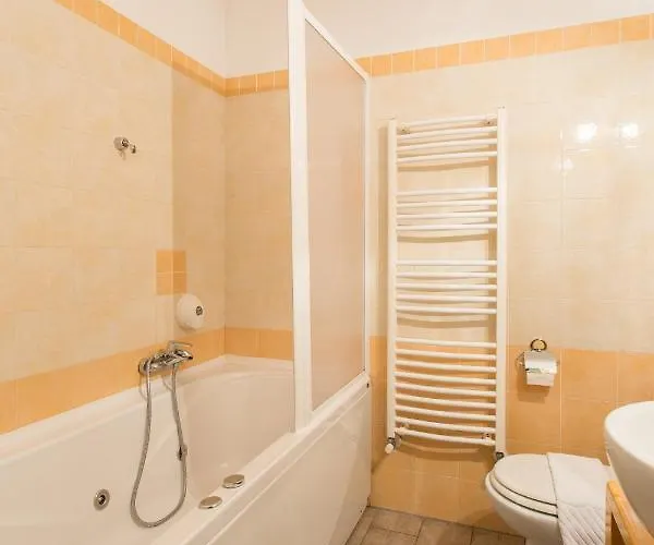 Spacapanova Hisa Bed & Breakfast