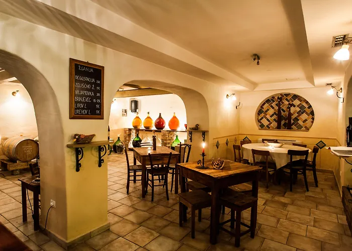 Spacapanova Hisa 4* Komen