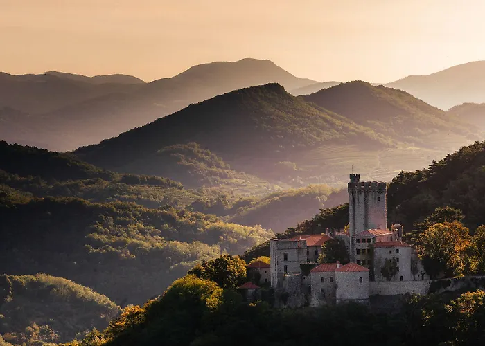 Spacapanova Hisa 4* Komen